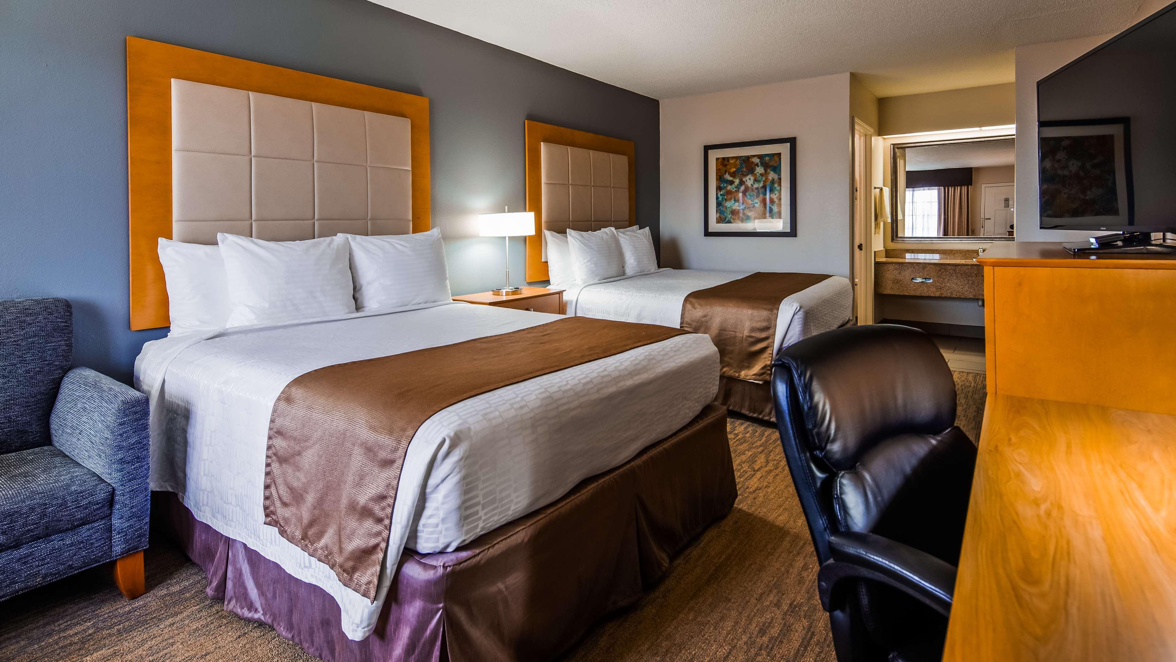 Best Western Airport Inn Pearl Exterior photo
