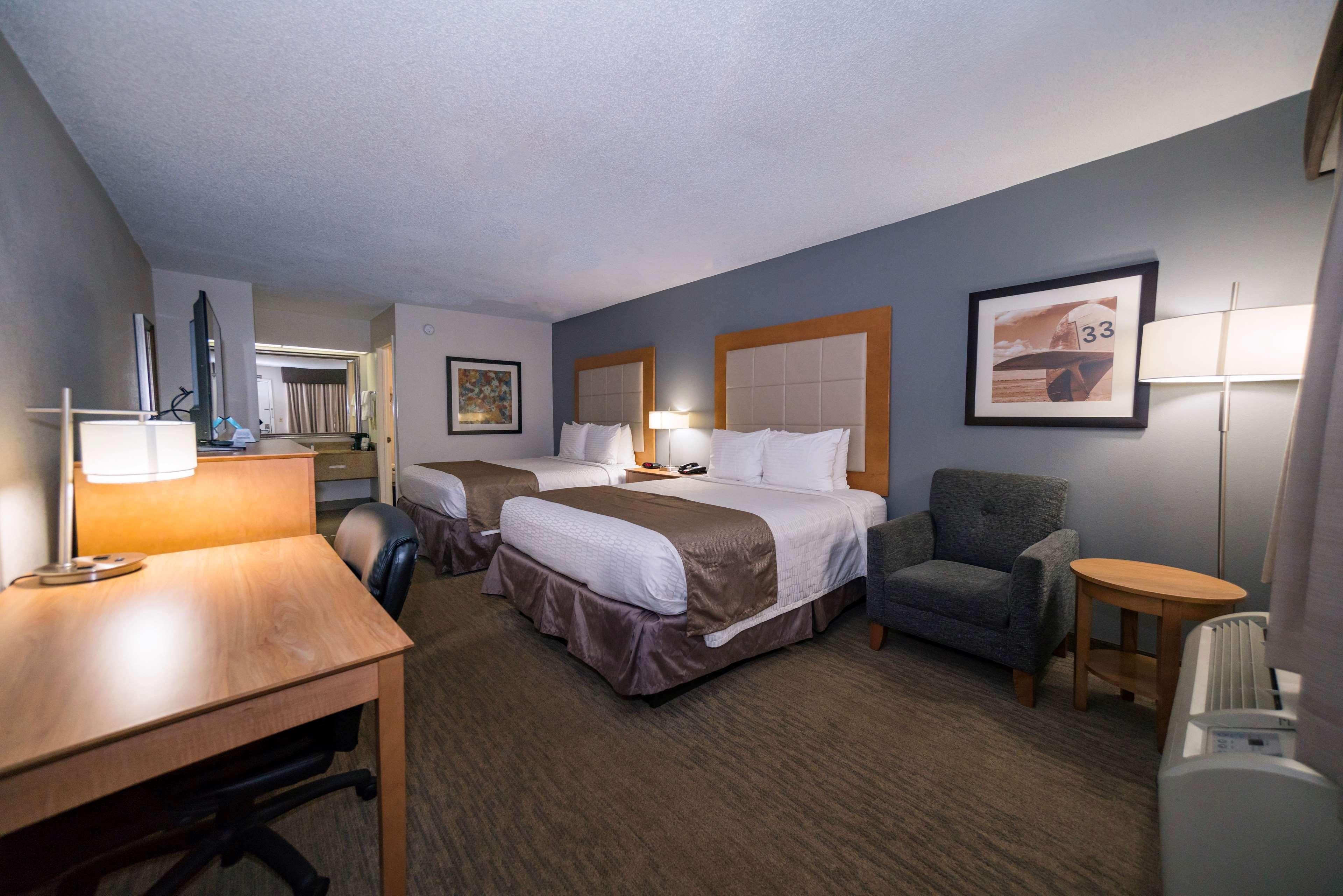 Best Western Airport Inn Pearl Exterior photo