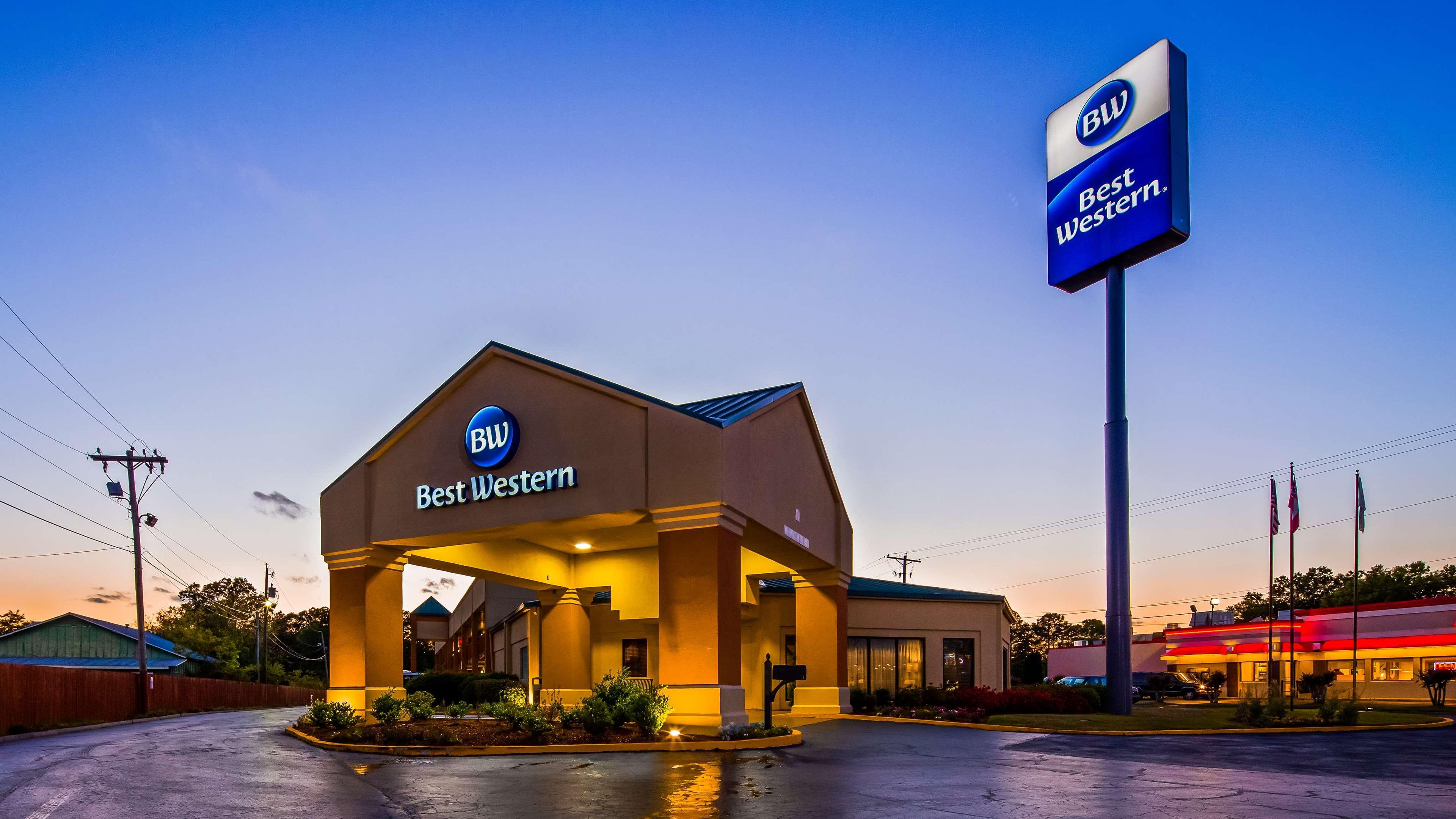 Best Western Airport Inn Pearl Exterior photo