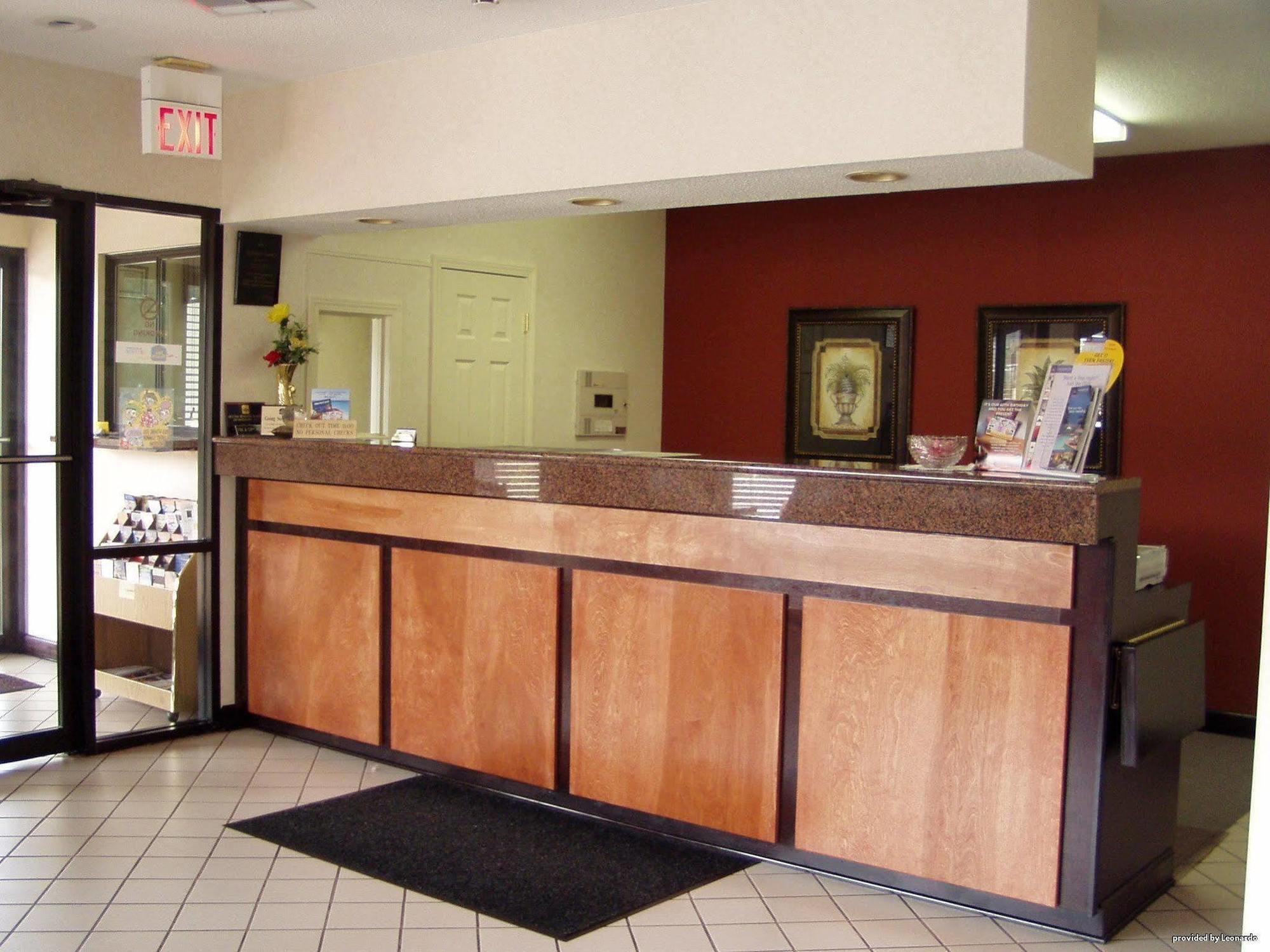 Best Western Airport Inn Pearl Exterior photo