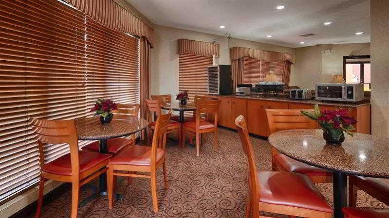 Best Western Airport Inn Pearl Exterior photo