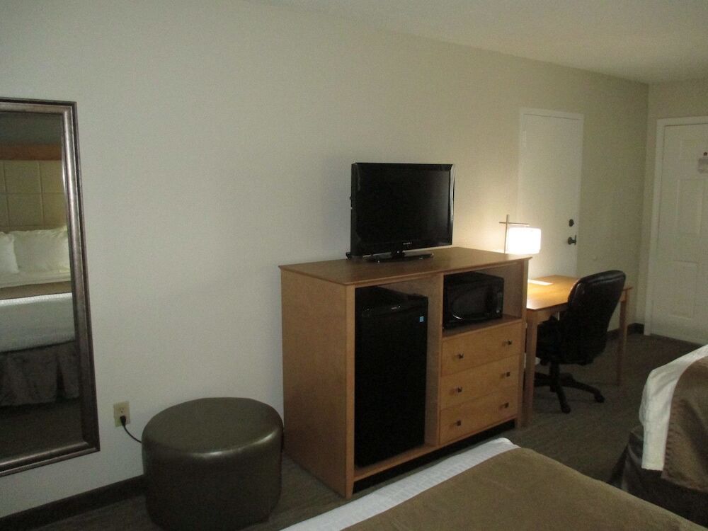 Best Western Airport Inn Pearl Exterior photo